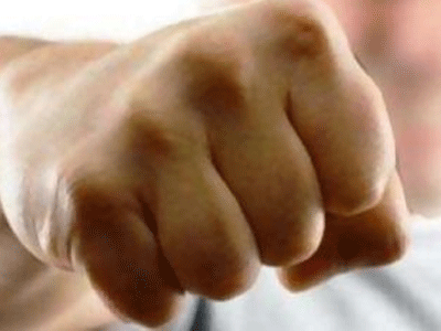 Ξύλο και συλλήψεις μπροστά στον Επιτάφιο σε εκκλησία του Ηρακλείου